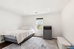 24 Anderson Ave, Bergenfield, NJ 07621 - Photo 15