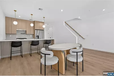 114 69th Street 2 #2, Guttenberg, NJ 07093 - Photo 5