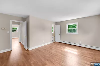 8 Cedar Lane, Roseland, NJ 07068 - Photo 21