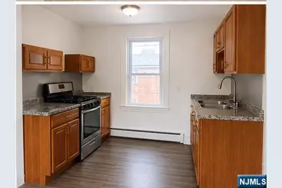 508 Lowe Avenue, Ridgefield, NJ 07657 - Photo 13