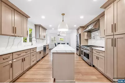 63 Park Avenue, Wyckoff Township, NJ 07481 - Photo 13