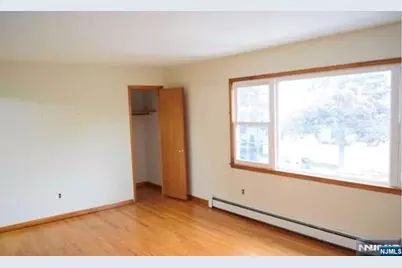 397 Hickory Street, Kearny, NJ 07032 - Photo 7