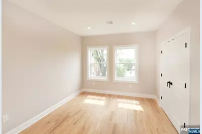 49 Center Street, Clifton, NJ 07011 - Photo 19