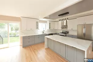 49 Center St, Clifton, NJ 07011 - Photo 9