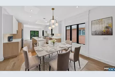 122 Edsall Avenue, Palisades Park, NJ 07650 - Photo 9