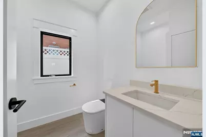122 Edsall Avenue, Palisades Park, NJ 07650 - Photo 41