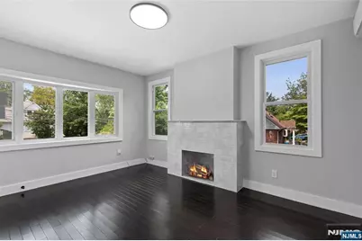 561 Grand Avenue 1 #1, Leonia, NJ 07605 - Photo 3