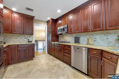 33 Hurlbut Street, Westwood, NJ 07675 - Photo 17