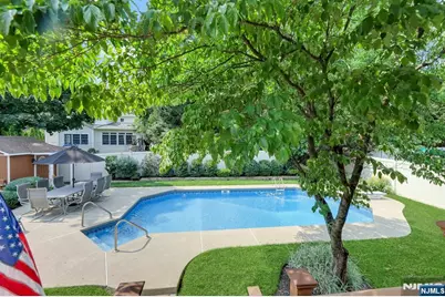 33 Hurlbut Street, Westwood, NJ 07675 - Photo 35