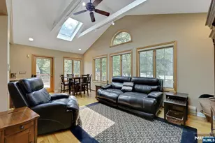 33 Hurlbut St, Westwood, NJ 07675 - Photo 11