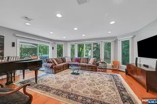 1106 Emerson Ave, Teaneck Township, NJ 07666 - Photo 11