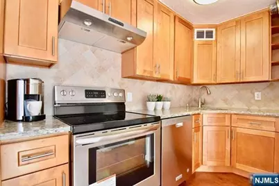 233 12th Street 2A #2A, Palisades Park, NJ 07650 - Photo 3