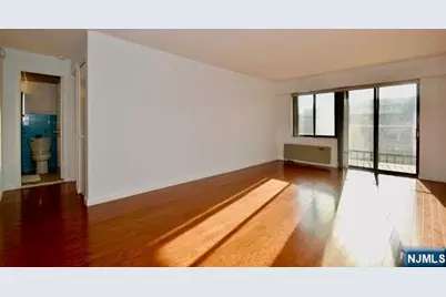 233 12th Street 2A #2A, Palisades Park, NJ 07650 - Photo 5