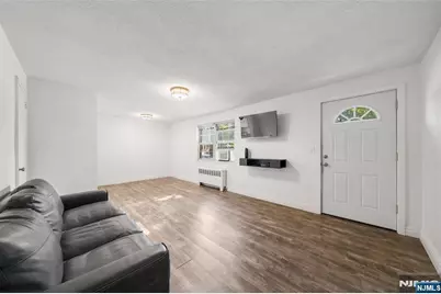 1267 Anderson Avenue 32 #32, Fort Lee, NJ 07024 - Photo 5