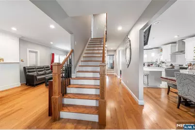 300-302 Ridge Street, Newark, NJ 07104 - Photo 9