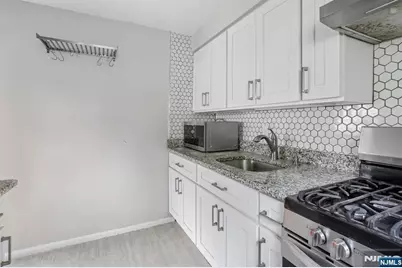 2199 Center Avenue B #B, Fort Lee, NJ 07024 - Photo 13