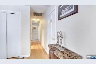 25 Woodland Avenue, West Orange Township, NJ 07052 - Photo 13