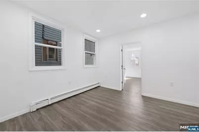 80 Wayne Avenue, Paterson, NJ 07522 - Photo 9
