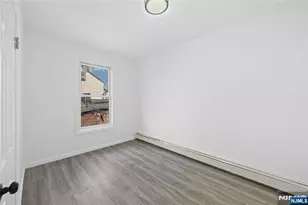 80 Wayne Ave, Paterson, NJ 07522 - Photo 21