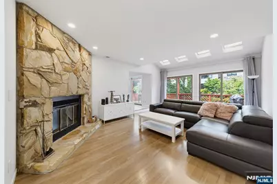 15 Hudson Terrace, Englewood Cliffs, NJ 07632 - Photo 17