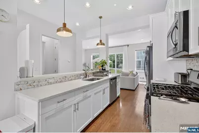 283 Bradley Drive, Wood Ridge, NJ 07075 - Photo 9