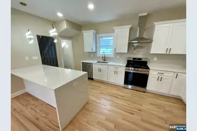 340 Watson Avenue, Lyndhurst Township, NJ 07071 - Photo 17