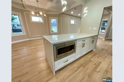 340 Watson Avenue, Lyndhurst Township, NJ 07071 - Photo 21