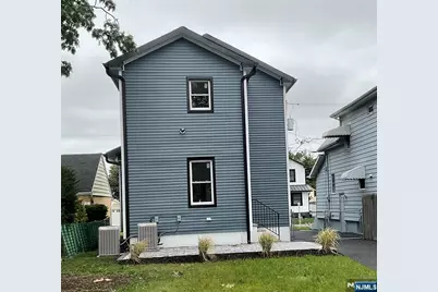 340 Watson Avenue, Lyndhurst Township, NJ 07071 - Photo 3