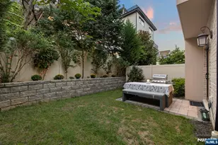 48 Myrtle Ave, Edgewater, NJ 07020 - Photo 33