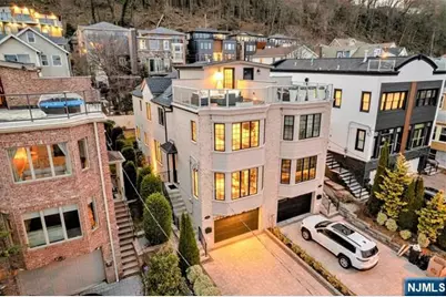48 Myrtle Avenue, Edgewater, NJ 07020 - Photo 3