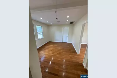 559 Kipp Street 2 #2, Teaneck Township, NJ 07666 - Photo 3