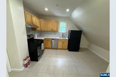 559 Kipp Street 2 #2, Teaneck Township, NJ 07666 - Photo 1