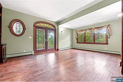41 Crest Road, Hillsdale, NJ 07642 - Photo 19