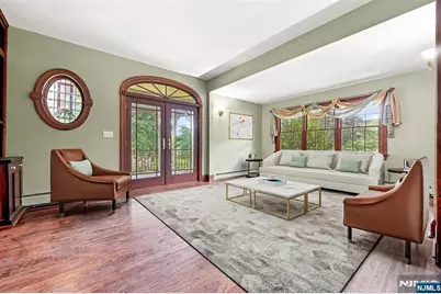 41 Crest Road, Hillsdale, NJ 07642 - Photo 3