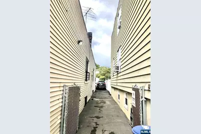 302 10th Street, Newark, NJ 07107 - Photo 13
