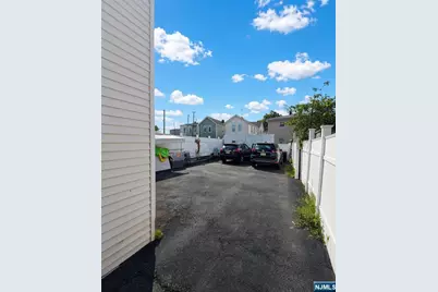 302 10th Street, Newark, NJ 07107 - Photo 15