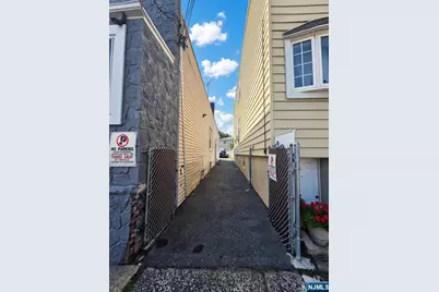 302 10th Street, Newark, NJ 07107 - Photo 13