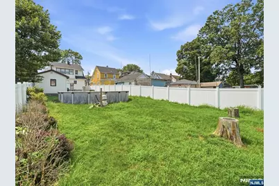 66 Ross Avenue, Hackensack, NJ 07601 - Photo 33