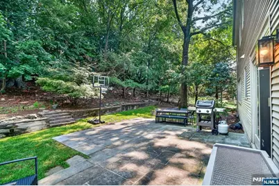 10 Lancaster Court, Cresskill, NJ 07626 - Photo 31