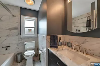 340 Graphic, New Milford, NJ 07646 - Photo 23