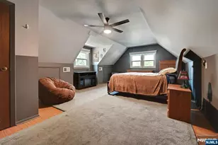 340 Graphic, New Milford, NJ 07646 - Photo 29