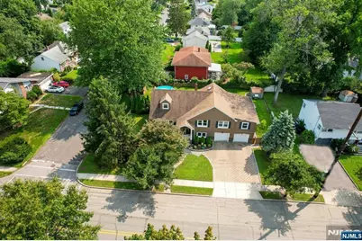 340 Graphic, New Milford, NJ 07646 - Photo 45
