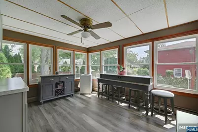340 Graphic, New Milford, NJ 07646 - Photo 15