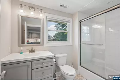 465 Oak Avenue, Maywood, NJ 07607 - Photo 17