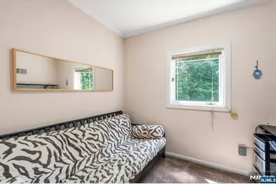 512 Fairidge Terrace, Teaneck Township, NJ 07666 - Photo 19