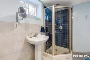 512 Fairidge Terrace, Teaneck Township, NJ 07666 - Photo 29