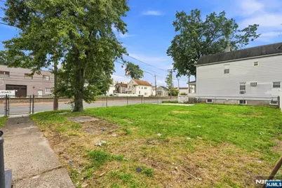 159 Berdan Place, Hackensack, NJ 07601 - Photo 19