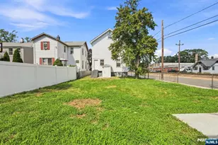 159 Berdan Pl, Hackensack, NJ 07601 - Photo 21