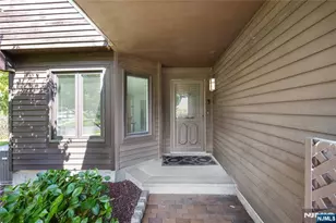 374 French Ct, Teaneck Township, NJ 07666 - Photo 3