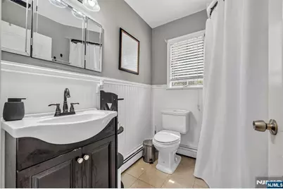 392 Monroe Avenue, Wyckoff Township, NJ 07481 - Photo 29